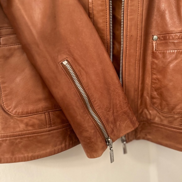 Bernardo women’s leather jacket - Picture 3 of 4